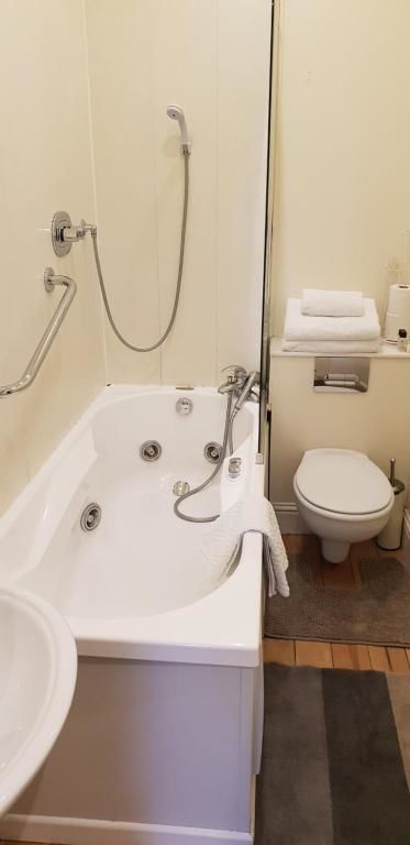 Загородные дома Mount Pleasent Country House Лукан-31