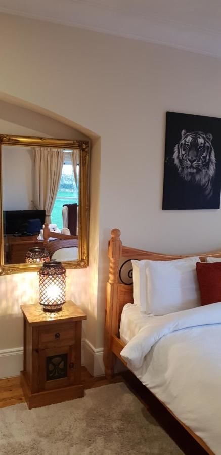 Загородные дома Mount Pleasent Country House Лукан-10